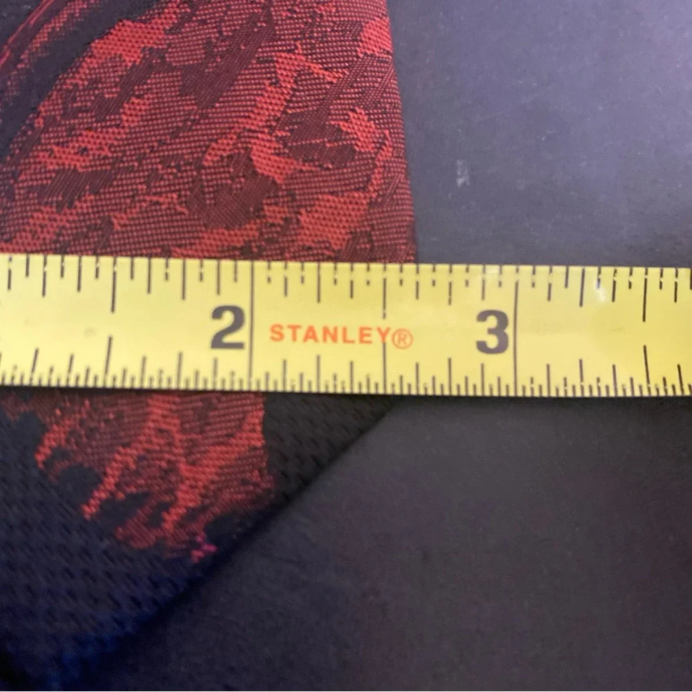 Bonjour Vintage‎ Rustic Bold Abstract 50% Poly Jacquard Feel Neck Tie
